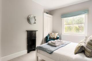 New! Modern 2BR Flat, 4 mins to Lambeth North - 2