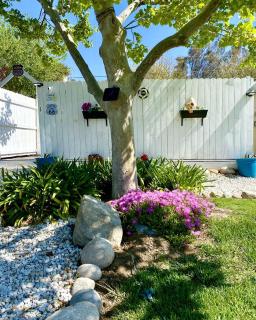 Cozy Container in Devore Heights, California, for Glamping Getaways on Route 66 - 1
