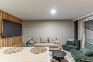 Arctic Glow Apartment - 3