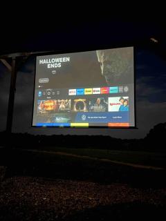 Texas Glamping near Murchison: Charming Wagon Rental Perfect for a Romantic Getaway - 5