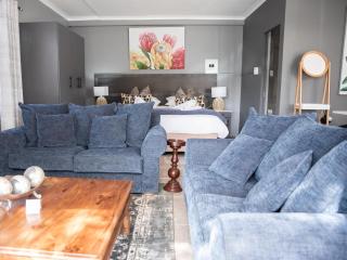 Tree Aloe Guest house - 1