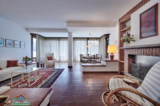 Villa Rosa with Air Conditioning and Lake View - 9