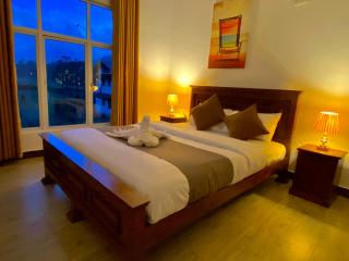 JETCO Lake Front Villa - Nuwara Eliya - 3