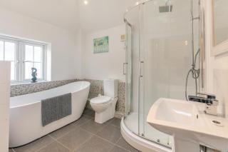 Samphire Cottage - 1