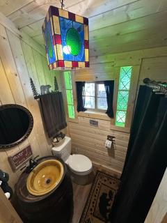 The Drake Cabin in The Forest - 2