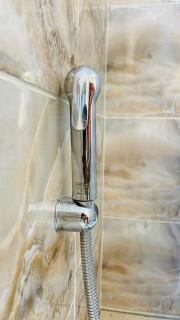 Luxury & stylish & have workstation & comfortable - 8