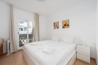 Terrace & Pool Hideaway Apartment - 2