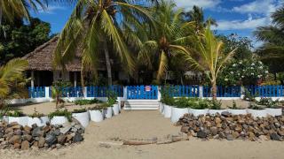 La Vie Est Belle - 2