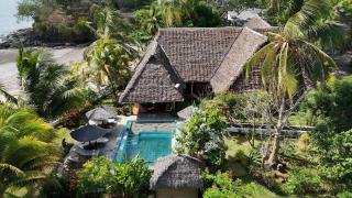 La Vie Est Belle - 1