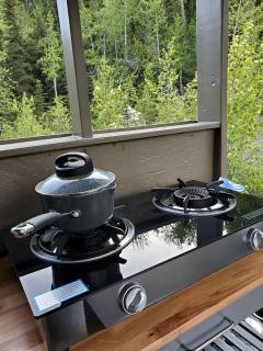 Amazing Glamping Tents Perfect for Outdoor and Nature Lovers in Chugiak, Alaska - Butte Municipal Airport - 7