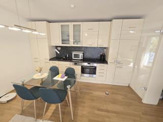 Modernes Apartment mit XL-Balkon - 5