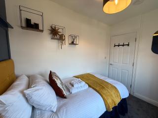 4 bed Scunthorpe Contractor Base - 7