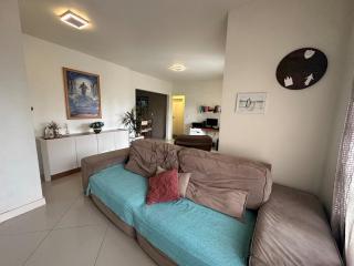 Casa para 8 pessoas 100m do shopping BC - 0