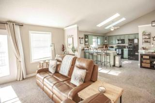 Jeter Mountain Lookout- breath taking views - 6