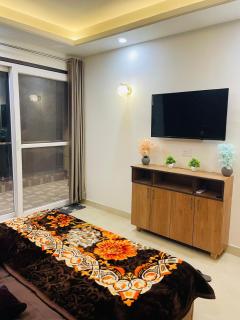 Luxury 2bhk White lotus apartment by Madanan - 4