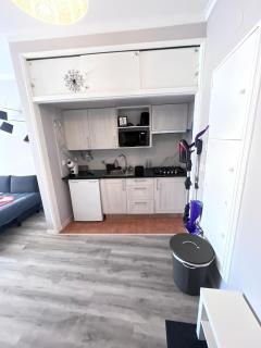 Completely renovated, 2 meters from public transport - 3