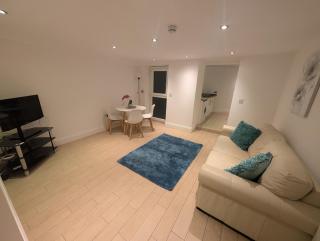 City Escape - 1 Bedroom Flat in Swansea Centre - 0