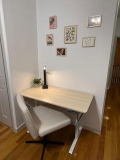 Private Room at a Shared Apartment by Times Square Manhattan - 9