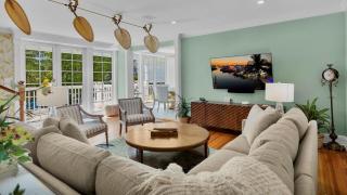 Grand Key Oasis by Last Key Realty - 6