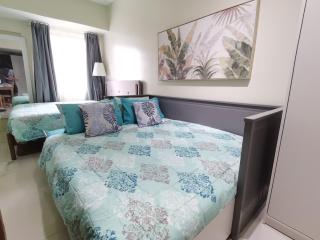 Chic N Sleek studio unit at BRENTHILL - 5