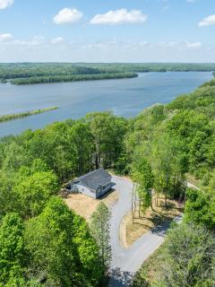 Oasis at Barkley + Hot tub! - 5