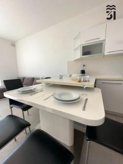 M31Stays - St Paul's Modern Apartments and Penthouse - 6