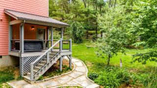 Unique Barbie-Themed Pink Cabin in Black Mountain, North Carolina - 7