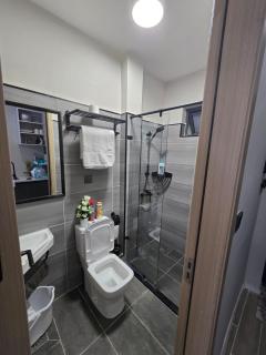 Roly Haven Studio Apartment - 8