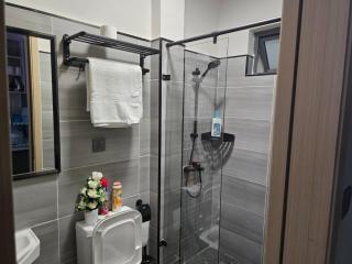 Roly Haven Studio Apartment - 9