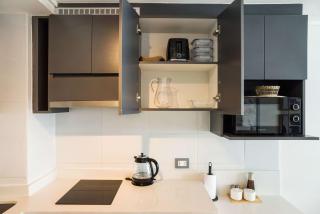 Chic Downtown Retreat Cozy 1BR Apartment for 3 - Santiago - 8