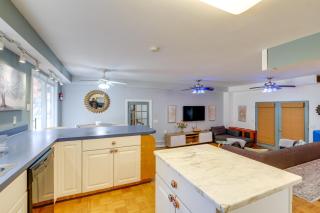 Countryside Cottage on 5 Acres! Easy Commute to DC - 3