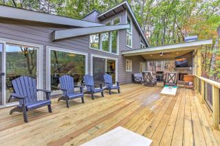 Serenitys Edge - Beautiful Views, Large Deck with TV and Fireplace + Big Canoe Community Access - 3