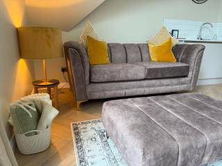 Waterfoot Penthouse Apartment - 3