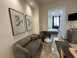 Pink Hub Apartment No 2 Stay in the Heart of Tiran - 6