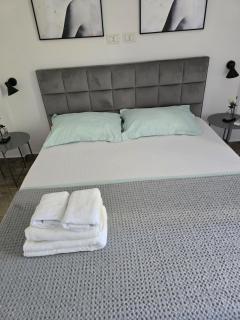 Pink Hub Apartment No 2 Stay in the Heart of Tiran - 5