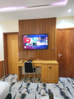 Masters Class Apartments - 1