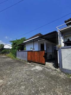 Pondok Asri Guest House by Sidhi Hospitality Experiences - 0