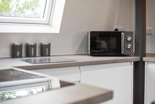 Edinburgh City Penthouse Studio - 7