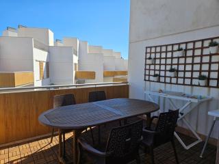 Los Martinez nice 2 bedroom penthouse - 2