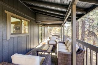 Family Getaway with Hot Tub! 20 Mi to Flagstaff - 9