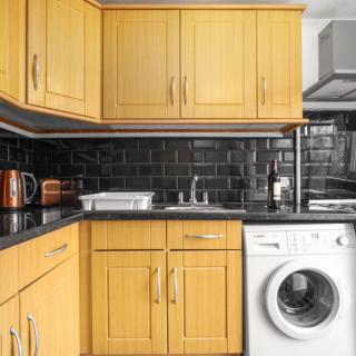 Three Bedroom House - City Centre - Garden - Parking 12W - 6