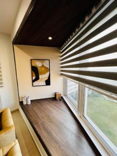 Goldcrest Mall Luxury Apartment - 6