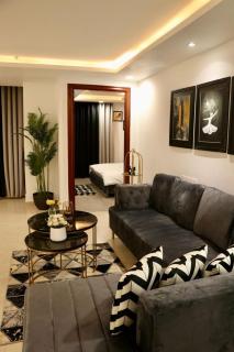 Goldcrest Mall Luxury Apartment - 2