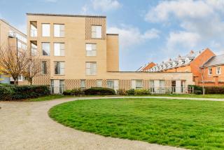 Tailored Stays - Central Station Apartments - 1