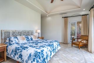 Beautiful Ocean View Condo Steps to the Beach - 5