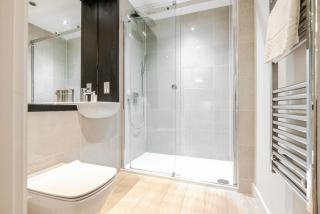 Tailored Stays - Central Station Apartments - 6