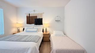 Modern Luxury House 3B&4B House 30 mins DTLA - 3