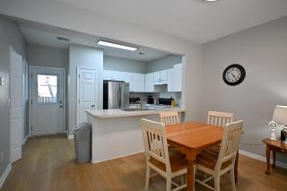 Cozy Townhouse in Lexington - 2