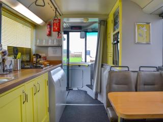 Daisy Decker - Uk48371 - 2