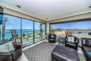 Ocean Vista Penthouse 2 - 0
